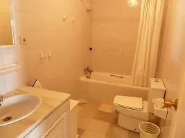 Edificioo Sun Ray Inh 27159 Apartment Fuengirola